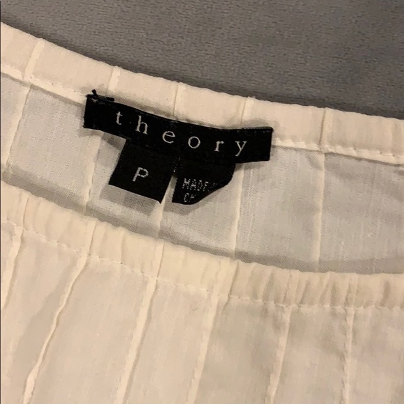 Theory White Slightly Off Shoulder Cap Sleeve Top - Picture 2 of 9